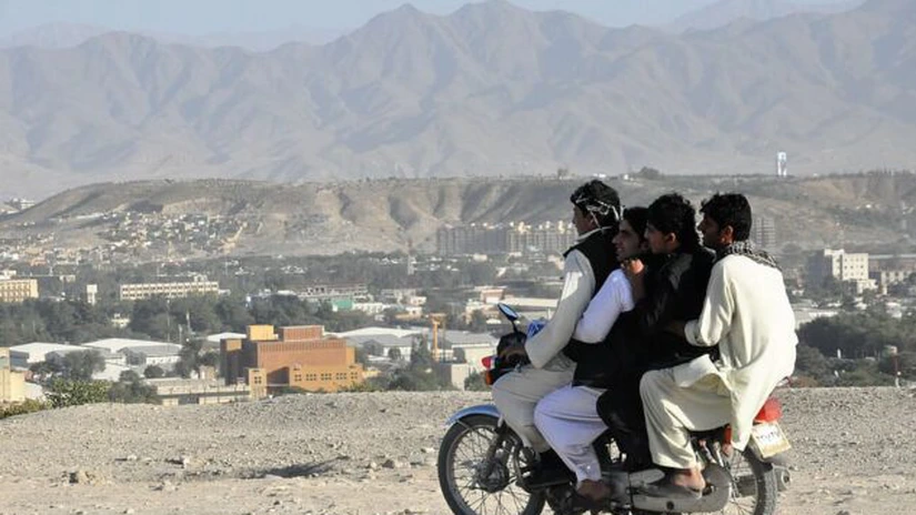 Afganistanul va primi în următorii patru ani ajutoare de 12 miliarde de dolari