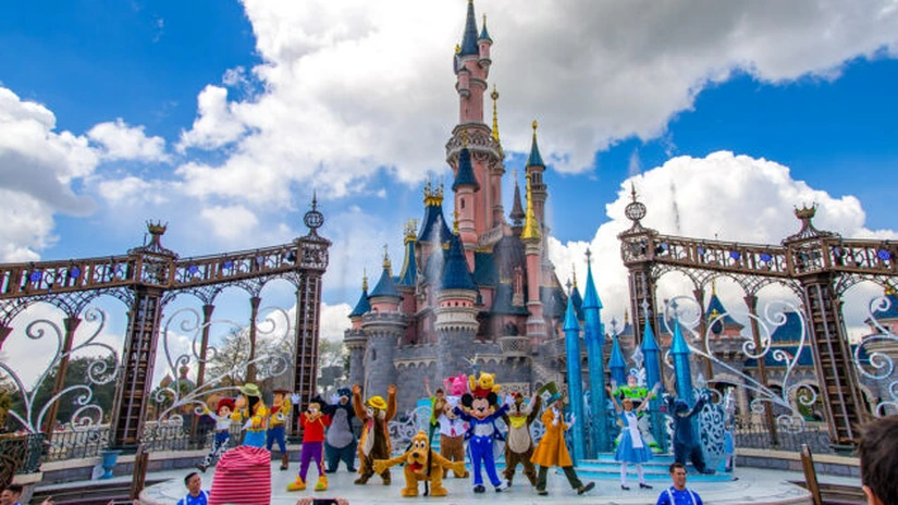Disneyland Paris nu se va mai redeschide pe 2 aprilie, așa cum era prevăzut