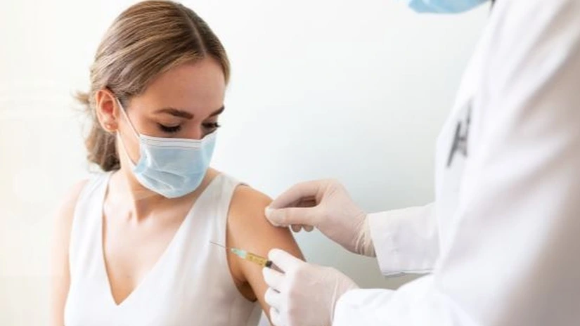 Valeriu Gheorghiţă: Peste 5.100 de copii cu vârste între 12 şi 15 ani - vaccinaţi anti-COVID în ultimele trei zile