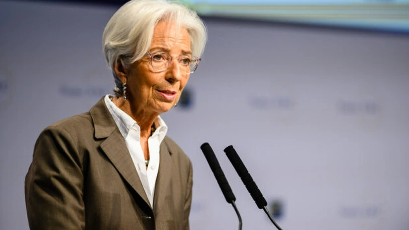 Economia din zona euro s-a redresat surprinzător în luna aprilie