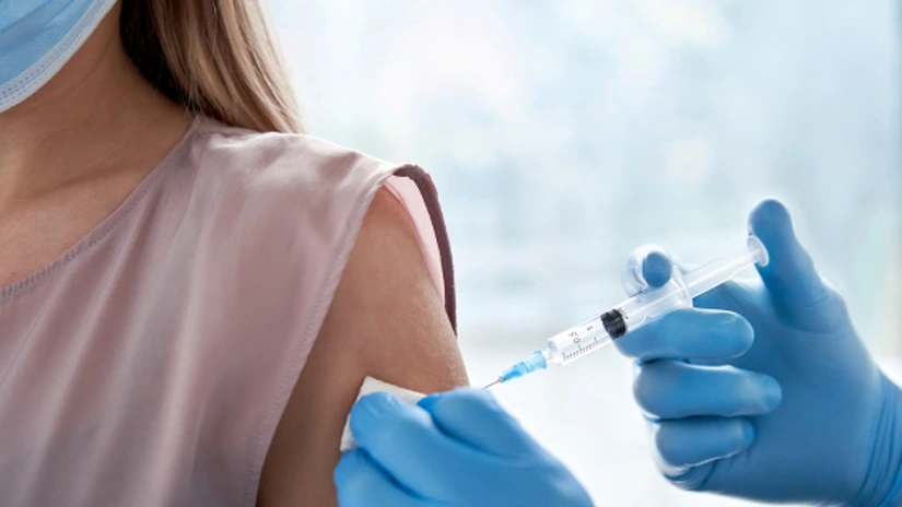 Ministerul Sănătăţii: Din 16 mai se poate face a patra doză de vaccin Pfizer BioNTech anti-COVID