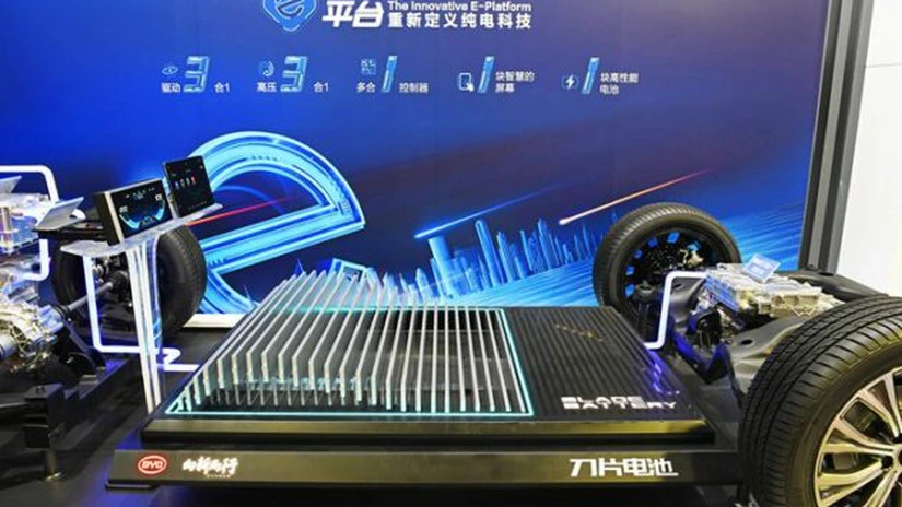 Apple ar putea achiziţiona de la CATL şi BYD baterii pentru vehicule electrice (Reuters)