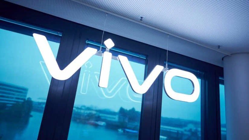 Producătorul de smartphone-uri vivo îşi extinde rețeaua de parteneri de distribuție în România