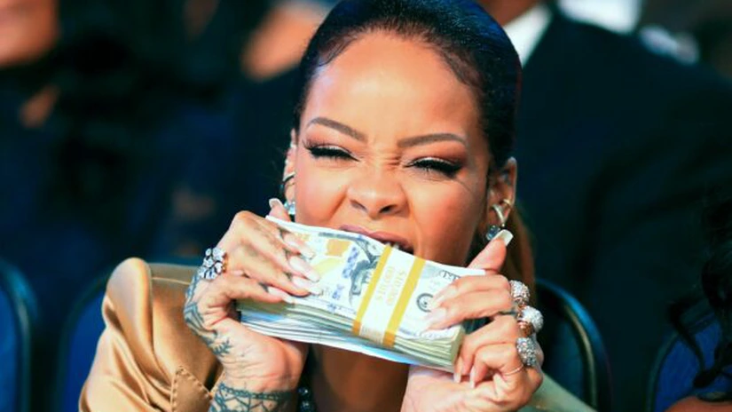 Rihanna, deja cea mai bogată cântăreaţă din lume, este miliardară - Forbes