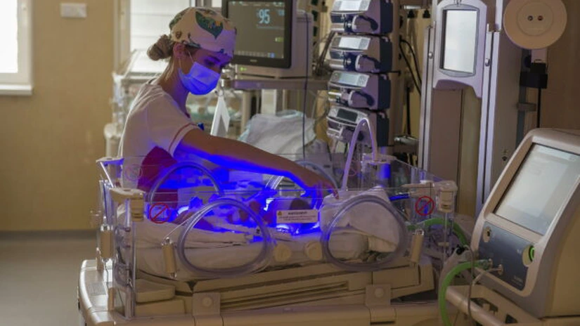 Fundația Vodafone România: Șase secții de neonatologie vor primi 4,5 mil. de lei pentru modernizare