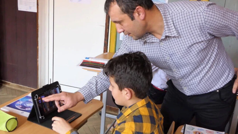 Începe o nouă ediţie a Digitaliada, concursul prin care profesorii și elevii au ocazia de a crea resurse educaționale în format digital