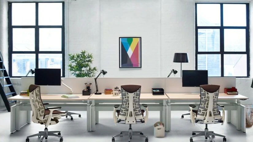 Workspace Studio acordă de Black Friday reduceri de până la 50% la scaunele ergonomice Herman Miller