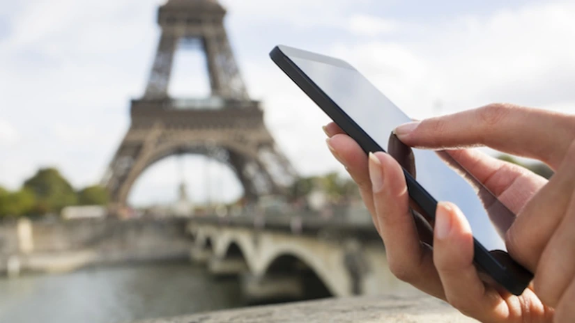 Internetul în roaming din Europa se ieftineşte de la 1 ianuarie