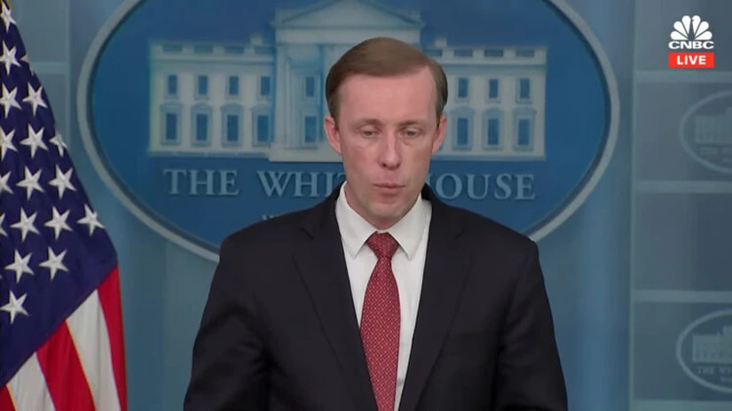 SUA avertizează că o invazie rusă a Ucrainei ar fi foarte posibilă în următoarele zile. Biden și Macron vor purta discuții telefonice cu Putin