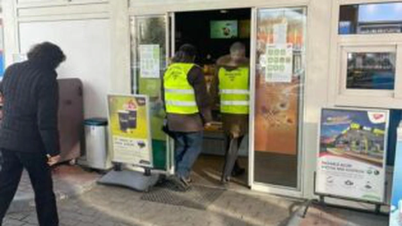 Inspectorii de muncă au dat amenzi de peste 2,2 milioane de lei în urma controalelor la benzinării