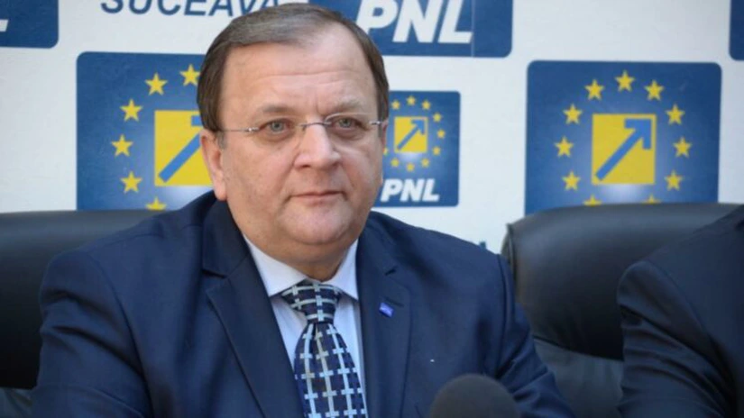 Gheorghe Flutur anunţă că a fost propus pentru funcţia de preşedinte interimar al PNL