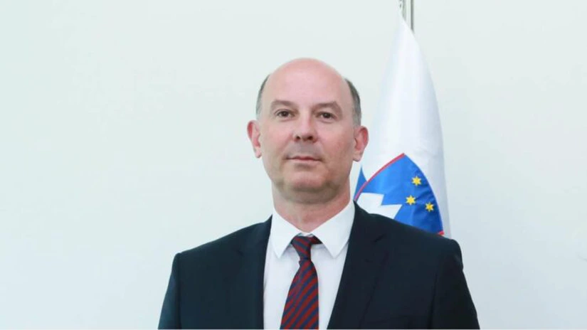 Slovenia expulzează 33 de diplomați ruși