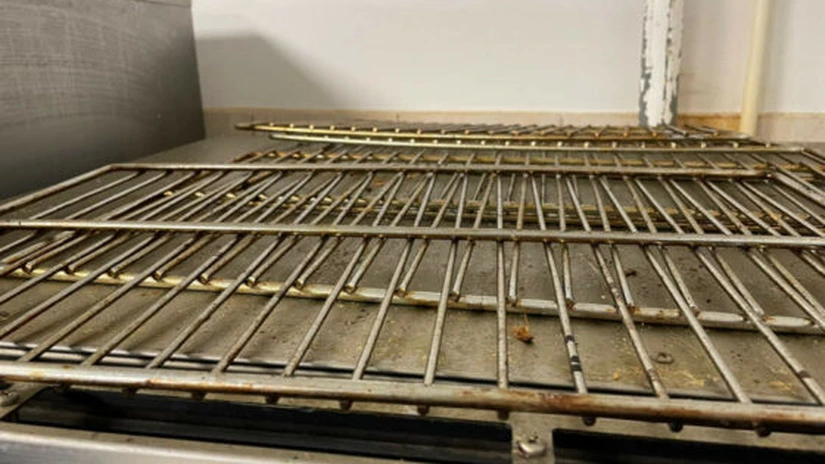 Dezastru găsit de ANPC în urma unui control la o cantină aparținând DGASMB. Comisarii au aplicat o amendă de 10.000 de lei