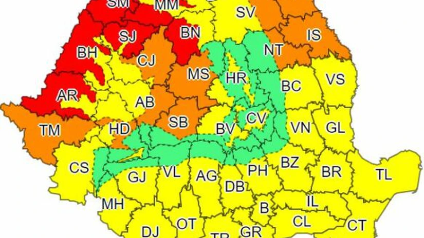 Cod roşu de caniculă în zone din şase judeţe, joi şi vineri, temperaturile urcă până la 39 de grade. Cod portocaliu şi Cod galben în mare parte din ţară