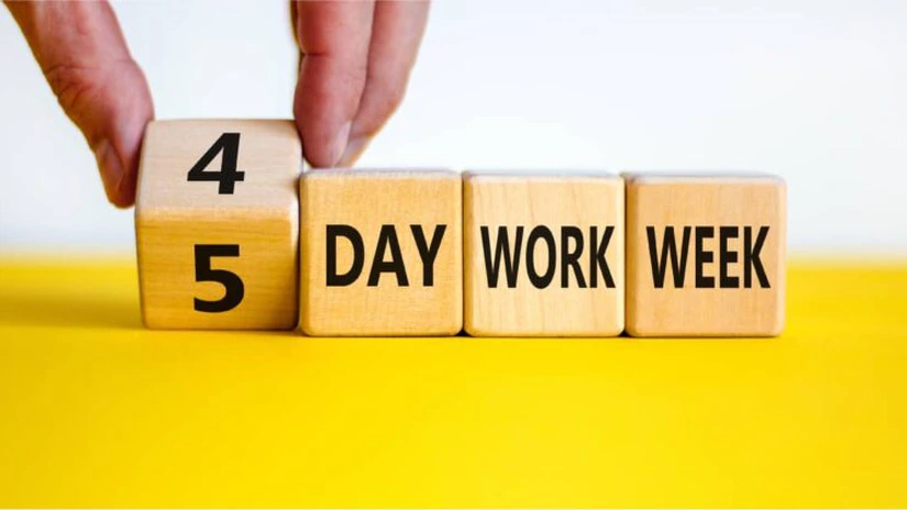 Marea Britanie: 70 de companii încep să testeze săptămâna de lucru de patru zile