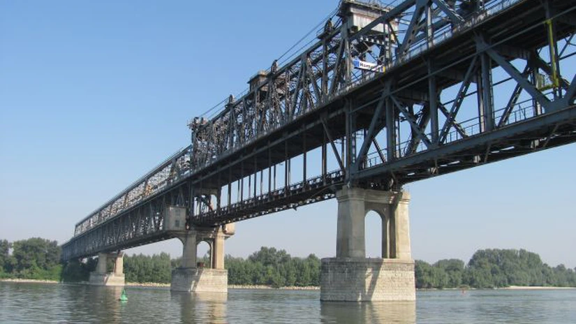 BTA: Noile poduri dintre Bulgaria şi România: Cât de multe, unde anume şi când?