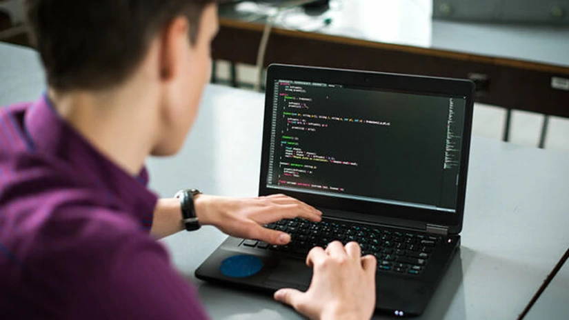 SAS și Universitatea Politehnica din București lansează un program postuniversitar de data analytics