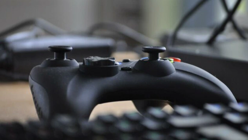 Piratarea de jocuri video pare să fie cu un pas înaintea canalelor digitale legitime de distribuţie - analiză