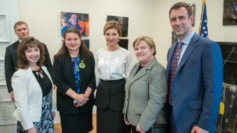 Prima Doamnă a Ucrainei a acceptat o donație din partea HP pentru elevi, profesori și personal medical