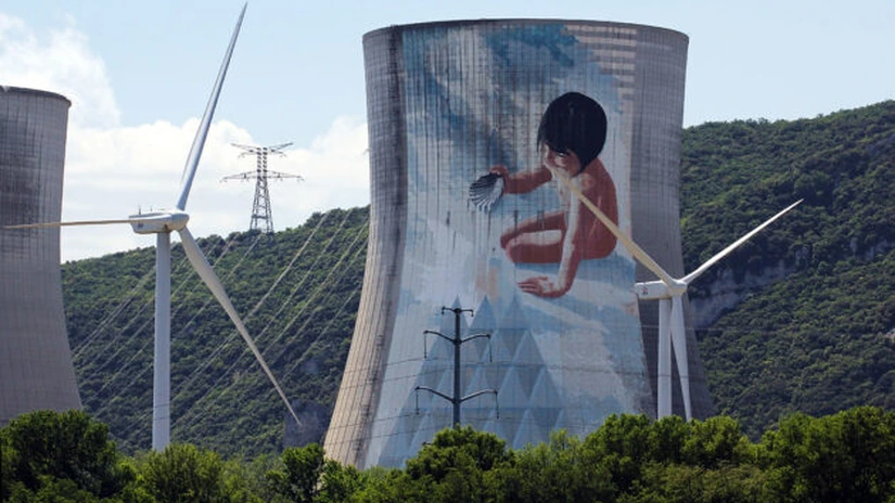 Franța vrea să reducă birocrația pentru construirea de noi centrale nucleare