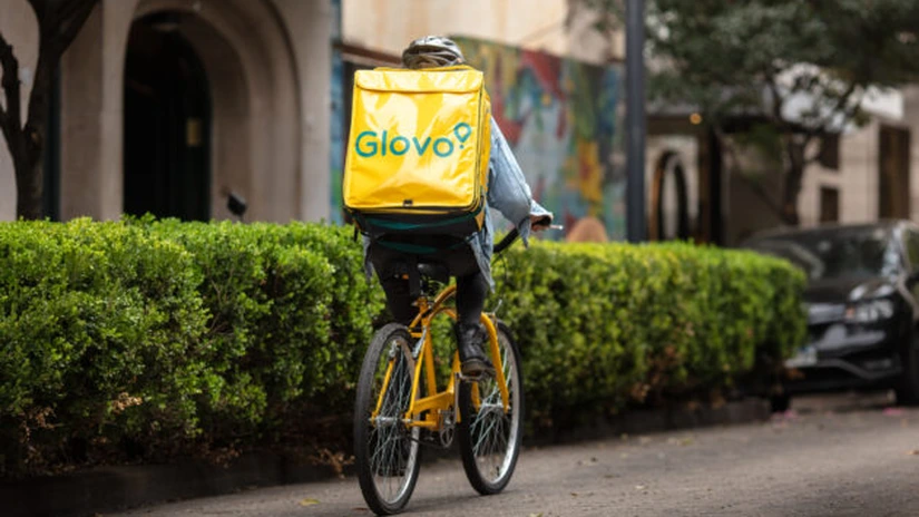 Glovo dezvoltă parteneriatul cu Mobexpert și aduce în platformă peste 3000 de produse ale retailerului român