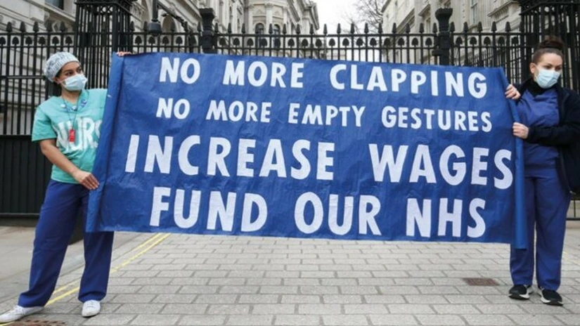 Criză socială în Marea Britanie - Pentru prima dată în ultimii 106 ani, asistentele medicale intră în grevă