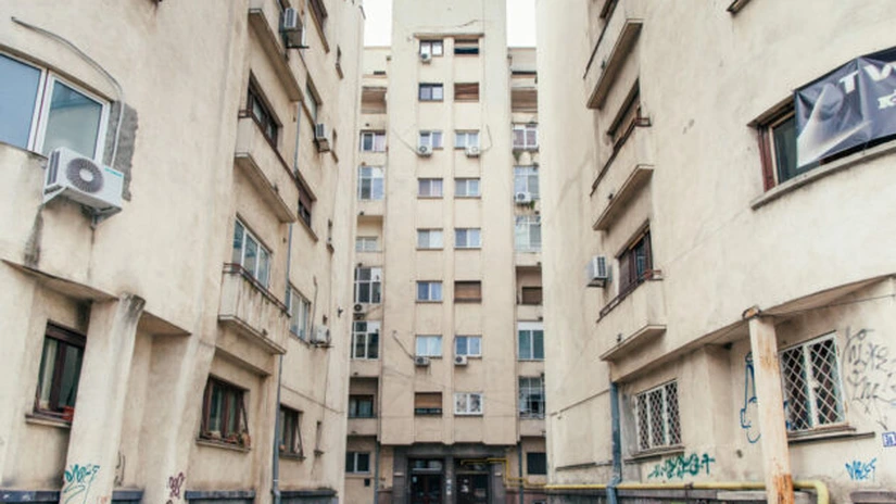 Primăria Capitalei organizează o licitație pentru consolidarea unui bloc de 80 de apartamente de pe Strada Boteanu. Valoarea estimată a lucrărilor trece de 58 de milioane de lei
