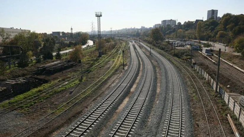 Roşeanu (ARF): Finalizăm de corectat documentaţia şi relansăm licitaţia pentru cele 20 de rame electrice