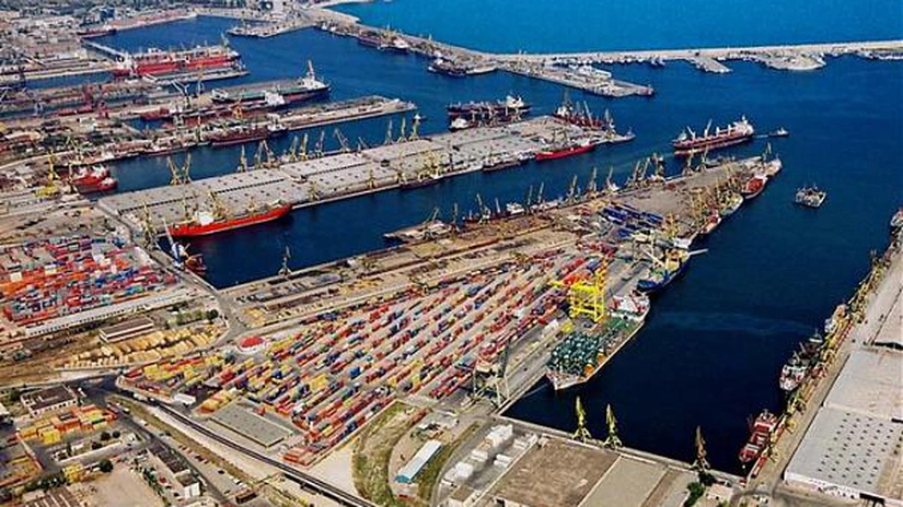 INS: Mărfurile care au tranzitat porturile în care operează nave maritime au totalizat  45,443 milioane de tone în primele nouă luni din 2022