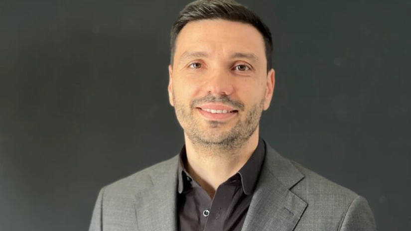 Daniel Slăvenie, CEO&Partner Limitless Agency: ”Românii evită cumpărăturile online din cauza lipsei de încredere”. Ce greșeli fac antreprenorii români cu magazine online