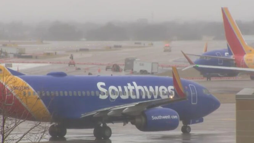 Companiile aeriene au anulat peste 1.400 de zboruri în Statele Unite din cauza unei furtuni de gheață