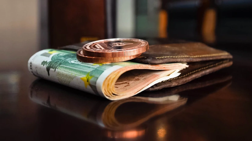 Inflația nu prea permite economii nici pentru cei cu venituri majorate. Doar 9% dintre cei 15% angajaţi care aşteaptă mărire de salariu anul acesta vor pune bani deoparte – studiu Revolut