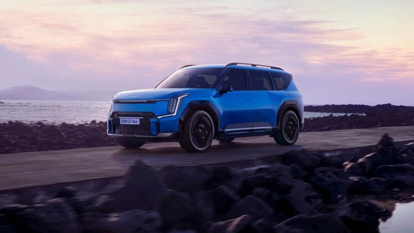 KIA a prezentat EV9, SUV electric cu șapte locuri și autonomie maximă de 541 km