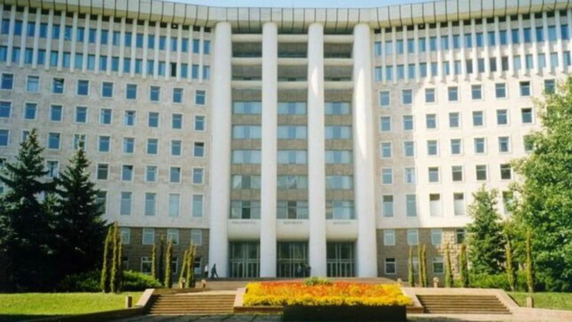 Parlamentul de la Chișinău a votat în favoarea înlocuirii sintagmei de 