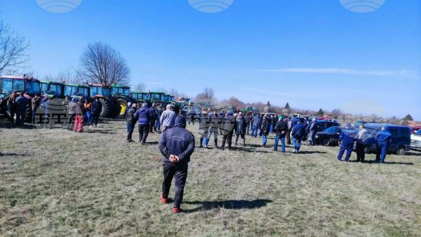 Fermierii bulgari au blocat o șosea din apropiere de Ruse și cer oprirea importurilor de cereale din Ucraina