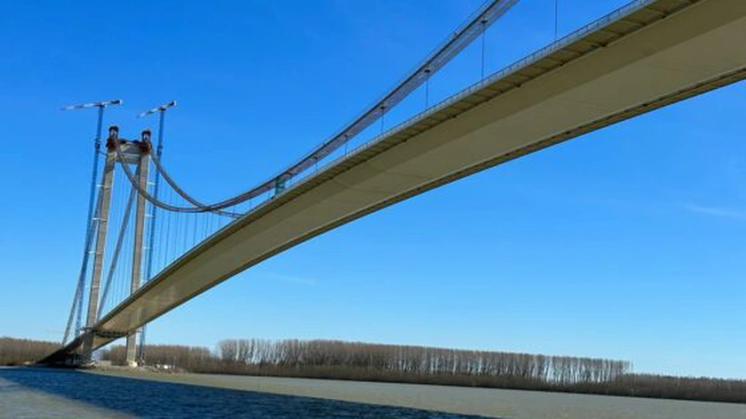 Mega - podul de la Brăila: Imagini noi cu 