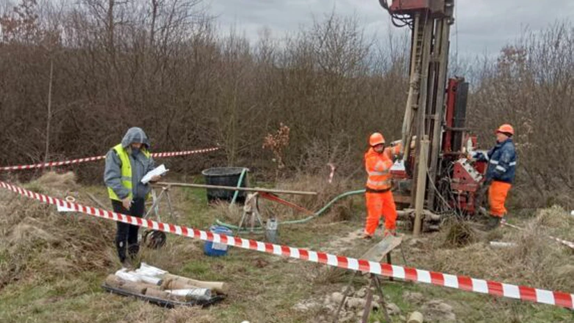 Autostrada Lugoj - Deva: Au început investigațiile geotehnice pe secțiunea tunelurilor FOTO