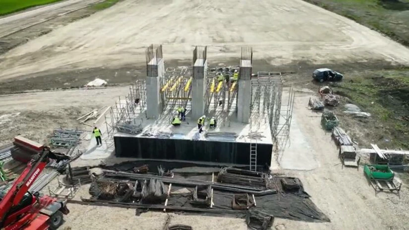 Lucrările la Autostrada Moldovei continuă și duminica - VIDEO