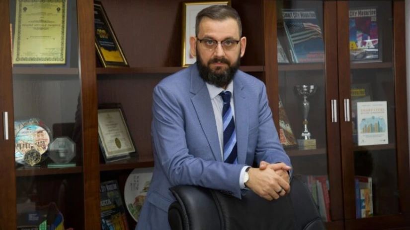 Eduard Dumitraşcu (ARSC): Probabil că 80-90% dintre profesorii din România nu merită o mărire de leafă. Cu toate astea trebuie crescute urgent