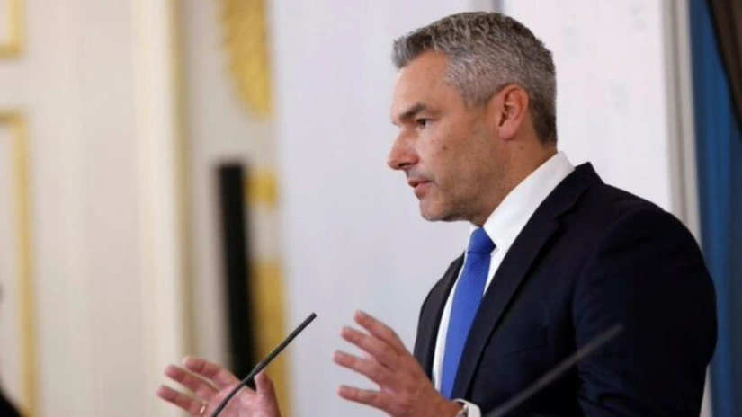Cancelarul austriac vrea să includă în constituţie dreptul de a plăti cu bani gheaţă