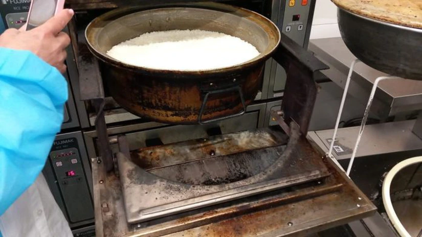 ANPC a amendat compania Sushi Expert cu 20.000 de lei și a dispus retragerea de la comercializare a peste jumătate de tonă de produse din pește