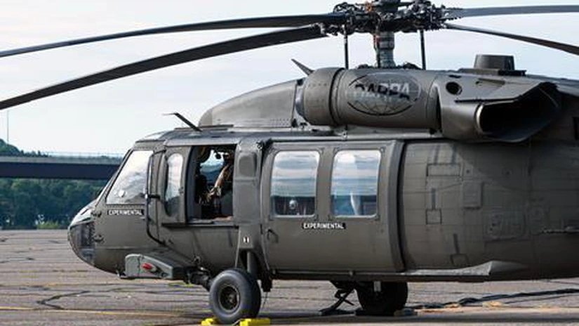 Parteneriat între Lockheed Martin şi românii de la Aerostar: Un centru de întreţinere, reparaţii şi revizie pentru elicoptere Black Hawk va fi deschis la Bacău