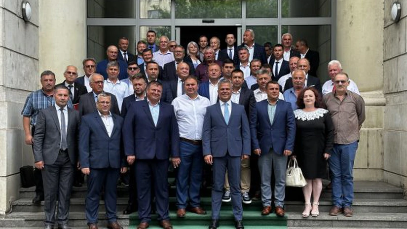 Ministrul Dezvoltării a semnat 68 de contracte  noi de finanțare prin Programul 