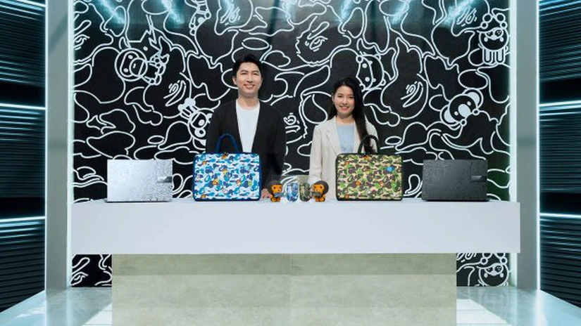 ASUS lansează ediția exclusivă a latopului Vivobook S 15 OLED BAPE Edition în colaborare cu brandul de îmbrăcăminte stradală A Bathing Ape