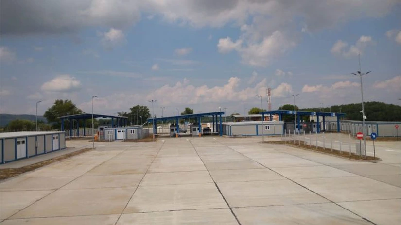 Circulaţia prin PTF Isaccea, oprită din cauza atacurilor cu drone de pe partea ucraineană a Dunării