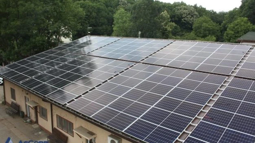 Explozia prosumatorilor. O nouă directivă UE va conduce la instalarea a 200.000 MW de instalații fotovoltaice pe acoperiș în Europa