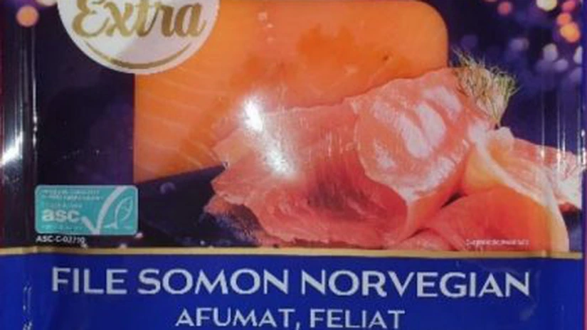 Carrefour retrage de pe piață și recheamă de la consumatori două tipuri de file de somon norvegian. Există riscul infectării cu Listeria monocytogenes