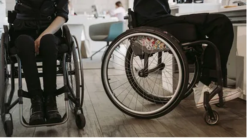 MMSS: 899.066 de persoane, înregistrate la sfârșitul lunii iunie 2023. 1,8% dintre acestea sunt instituționalizate