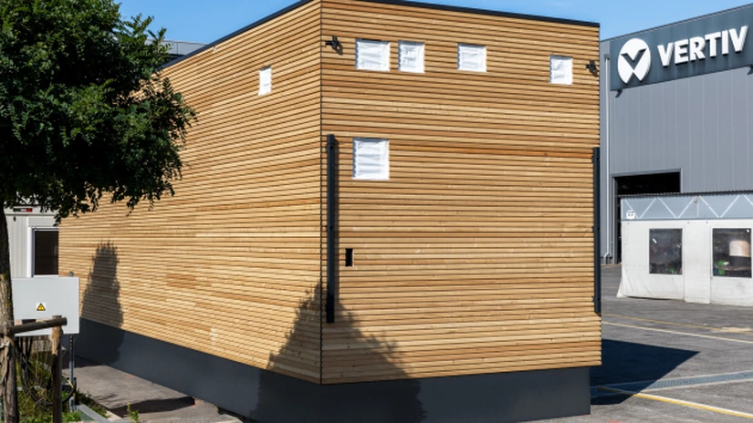 Vertiv introduce soluții prefabricate din lemn în loc de oțel pentru centrele de date