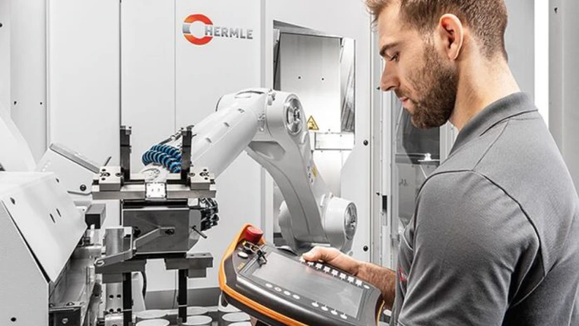 Hermle, unul dintre cei mai mari producători de maşini-unelte din Europa, intră în România
